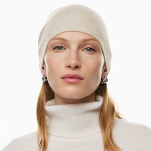 Aritzia Babaton 100% Cashmere Beanie Hat Cream Ivory Ribbed Knit NEW with Tags